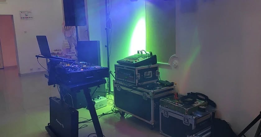 Magico Sound & Lights - Servicii de sonorizare, scena, lumini, cabina foto, video 360